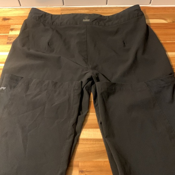 The North Face Women’s Pants - Picture 3 of 5